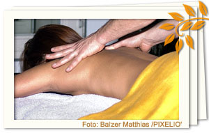 Wellness Wochenende - Massage - Massagebehandlung - Bürstenmassage - Klangmassage - Ölmassage, Foto: Balzer Matthias /pixelio